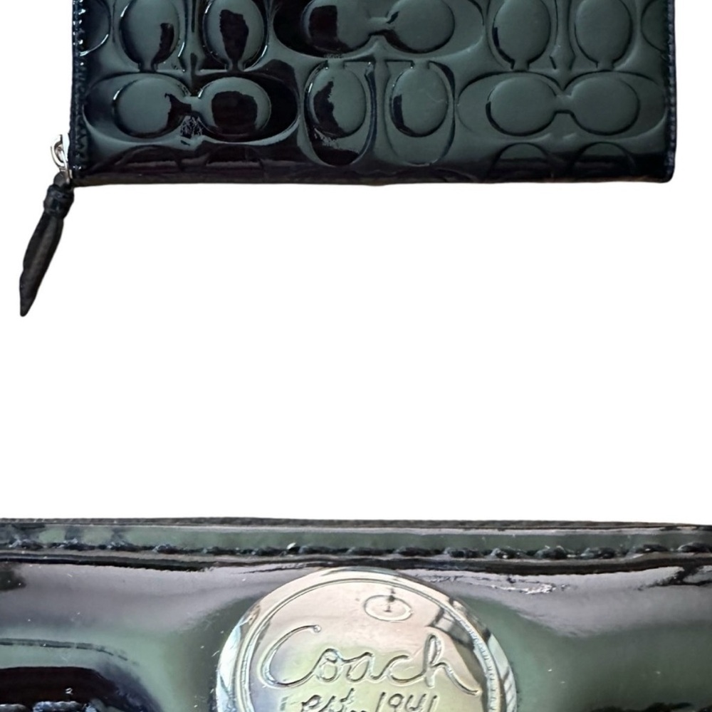 Coach | Signature Embossed Patent Black Wallet